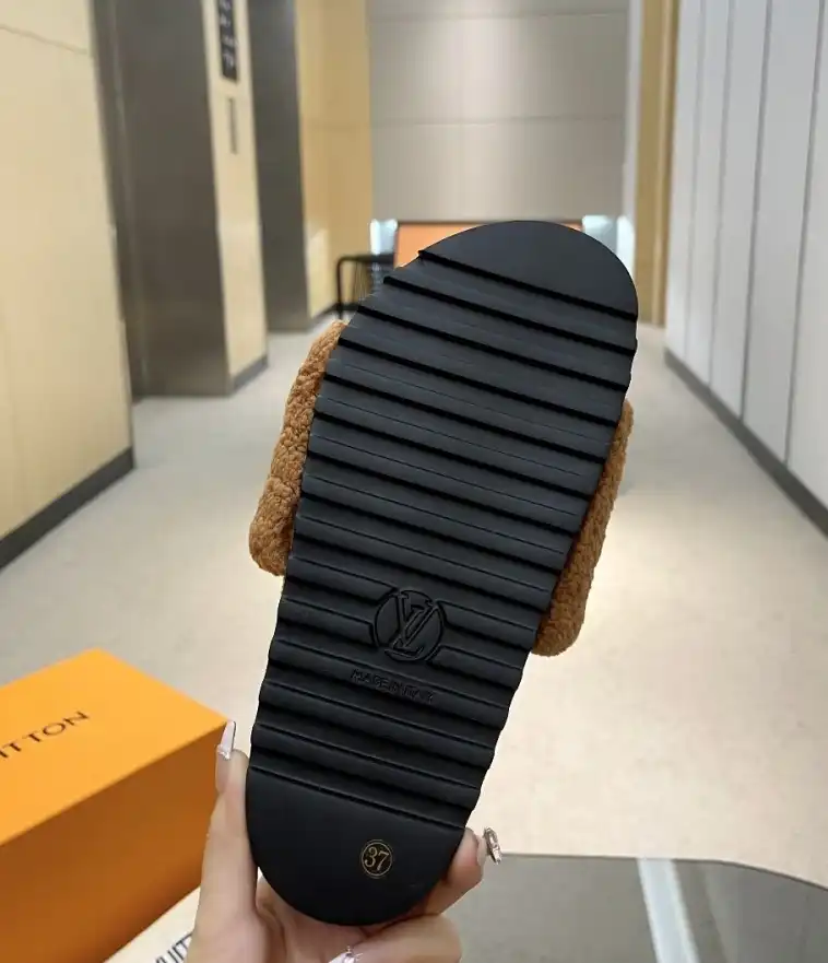 hype LV Slippers