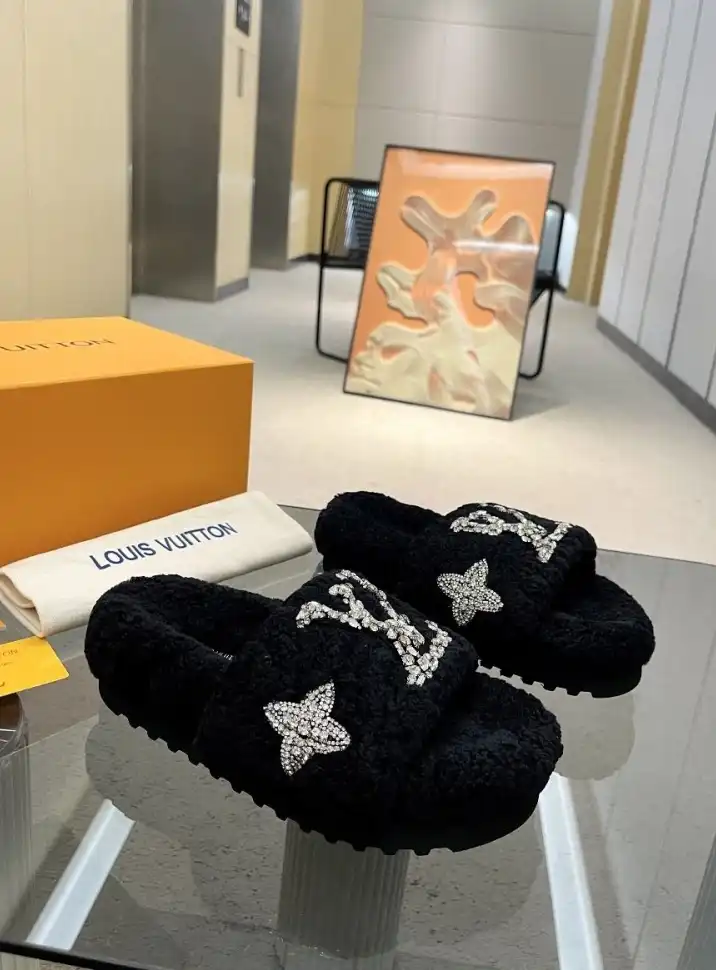 hype LV Slippers