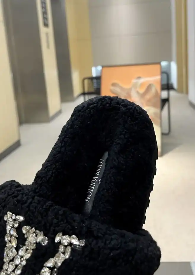 hype LV Slippers