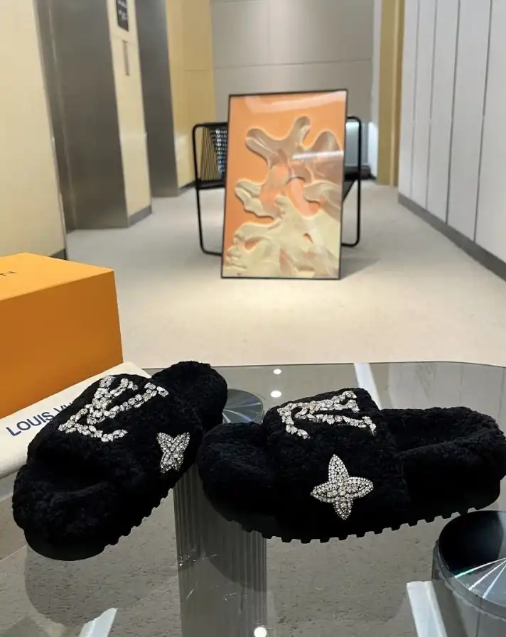 hype LV Slippers