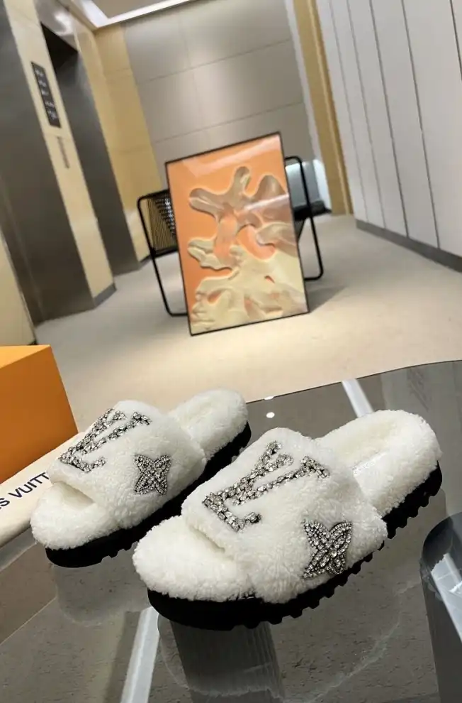 hype LV Slippers