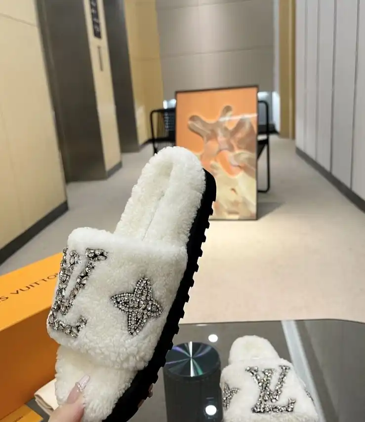 hype LV Slippers