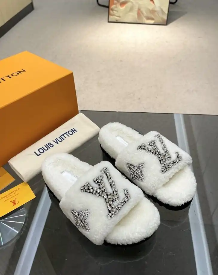 hype LV Slippers