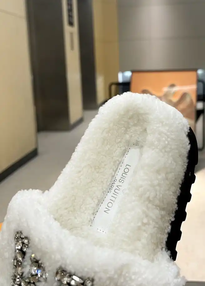 hype LV Slippers