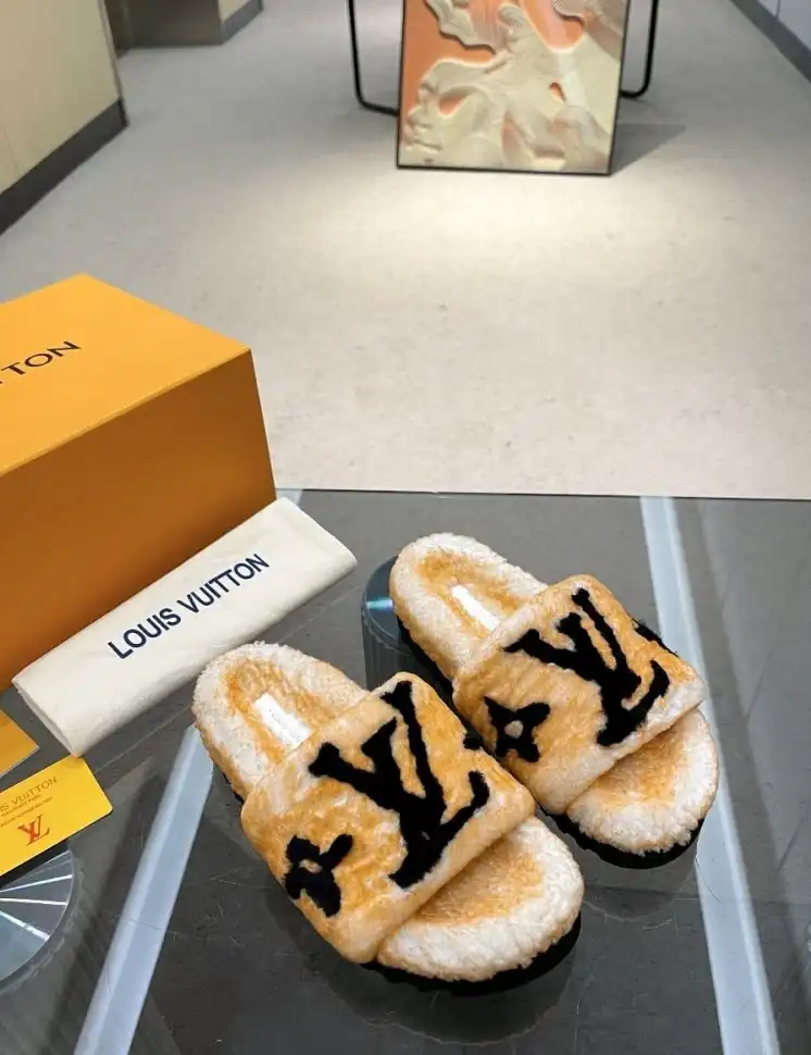 hype LV Slippers