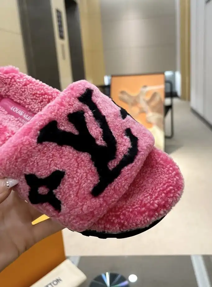 hype LV Slippers