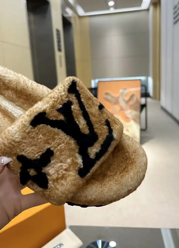 hype LV Slippers