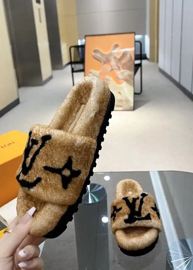 hype LV Slippers