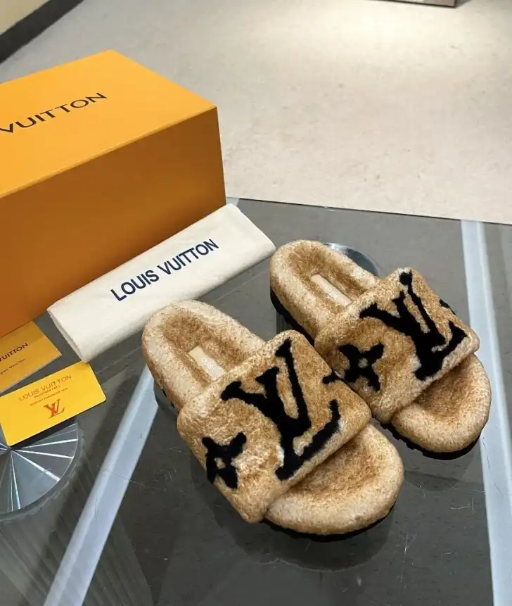 hype LV Slippers