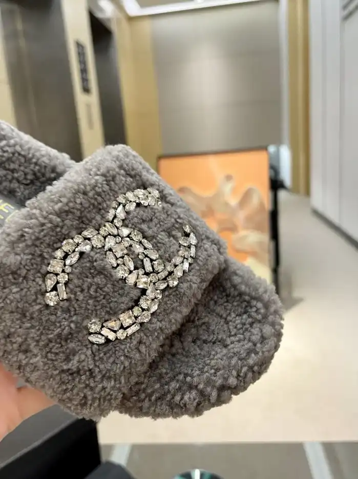 hype Chanel Slippers