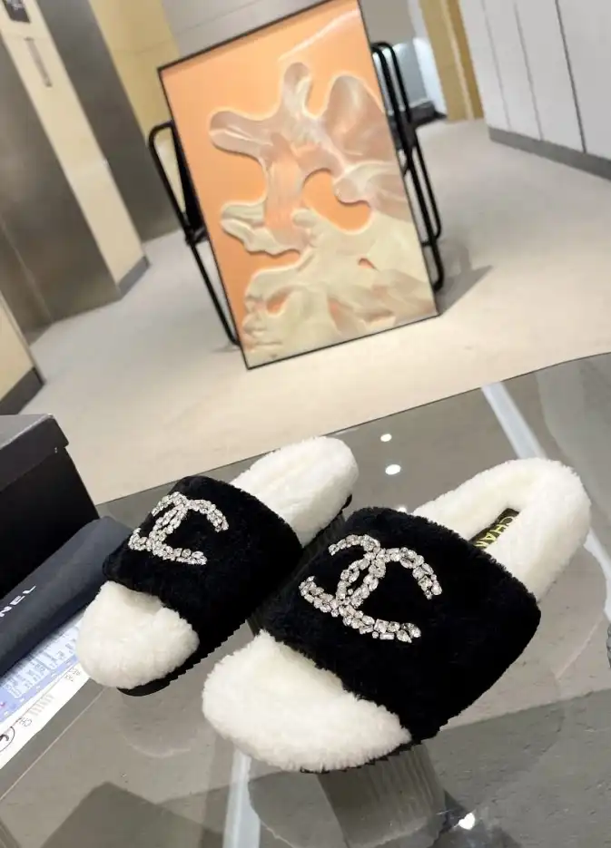 hype Chanel Slippers