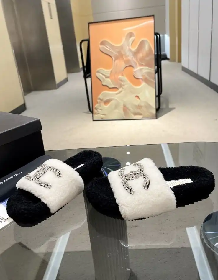 hype Chanel Slippers