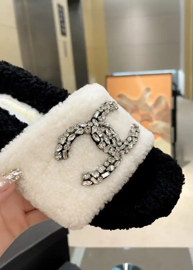 hype Chanel Slippers