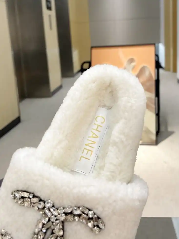 hype Chanel Slippers