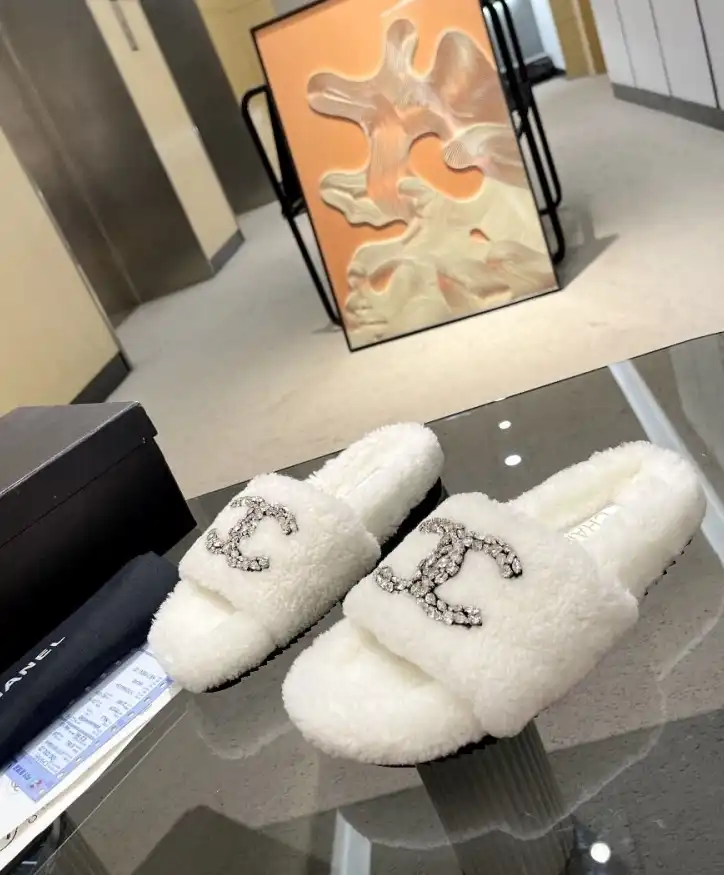 hype Chanel Slippers