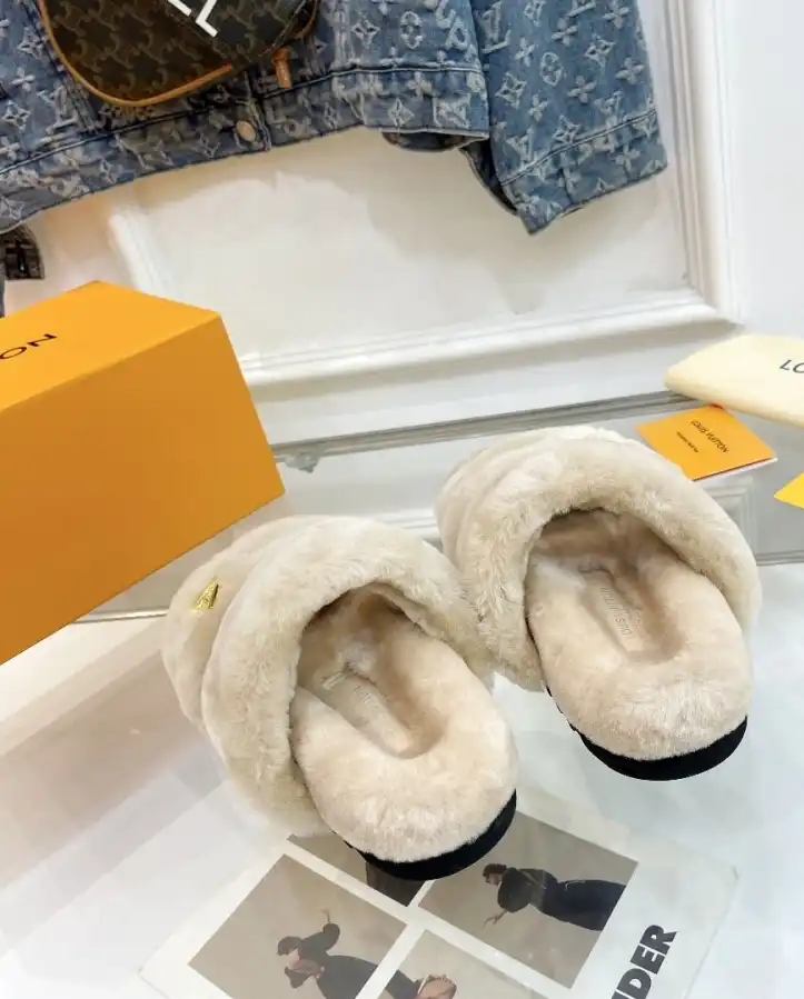 hype LV Slippers