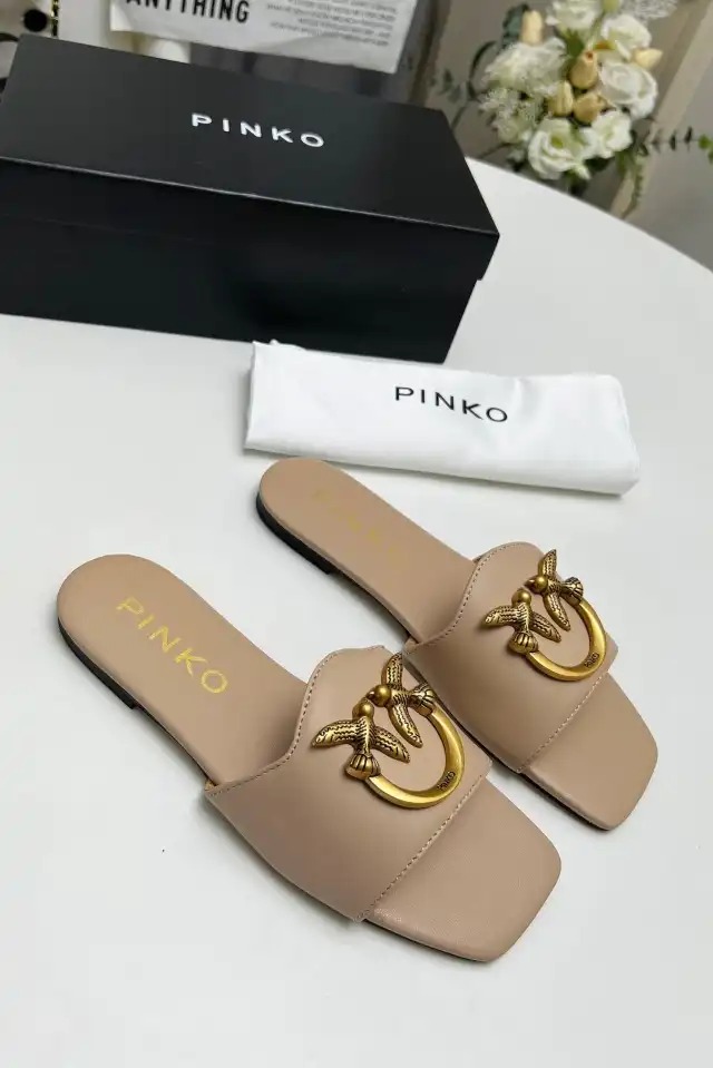 hype Other Slippers