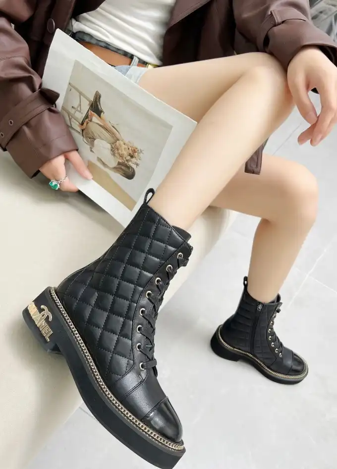 hype Chanel Boots