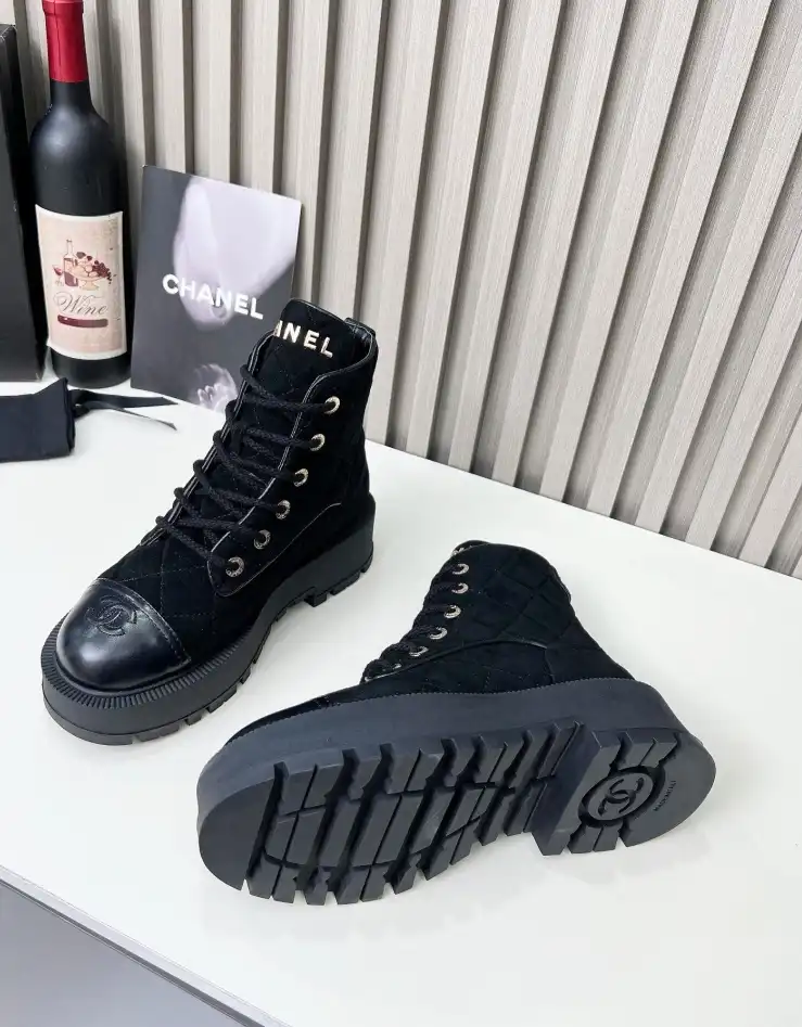 hype Chanel Boots