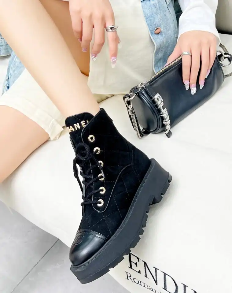 hype Chanel Boots