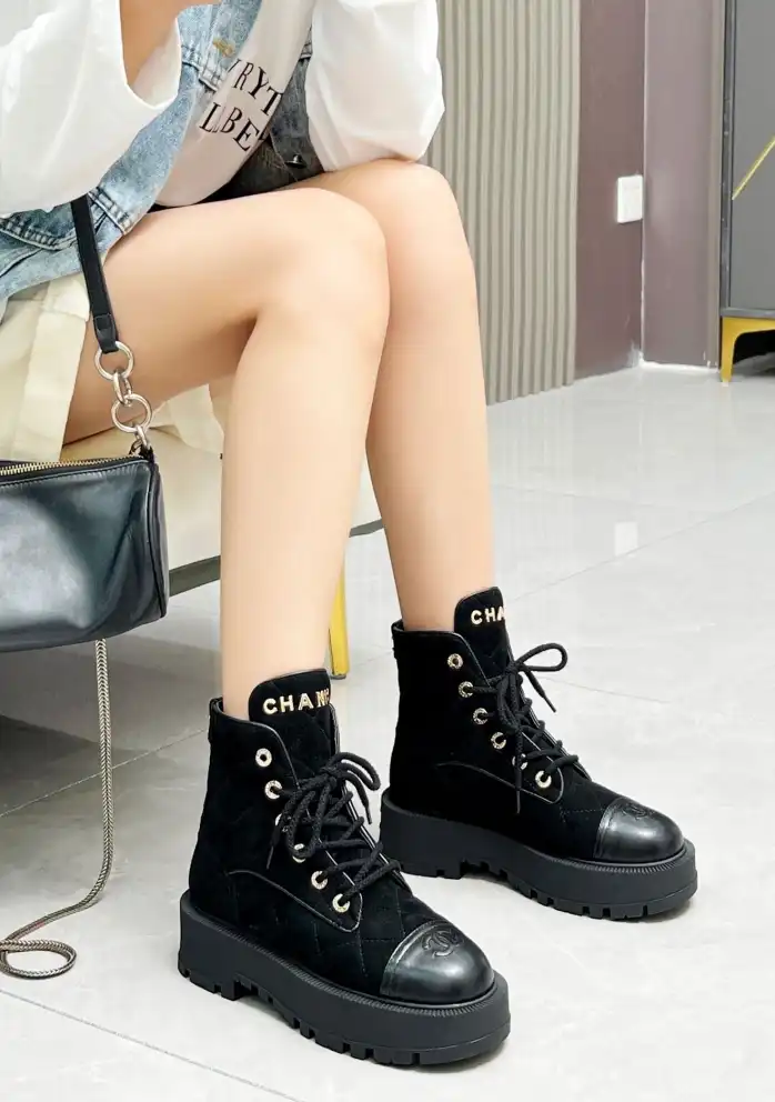 hype Chanel Boots