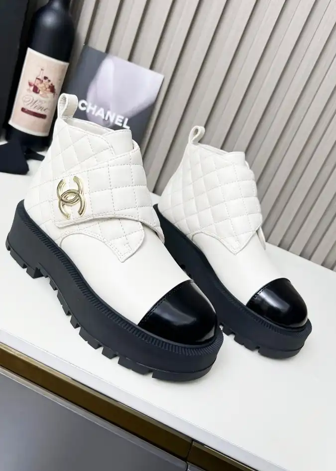 hype Chanel Boots