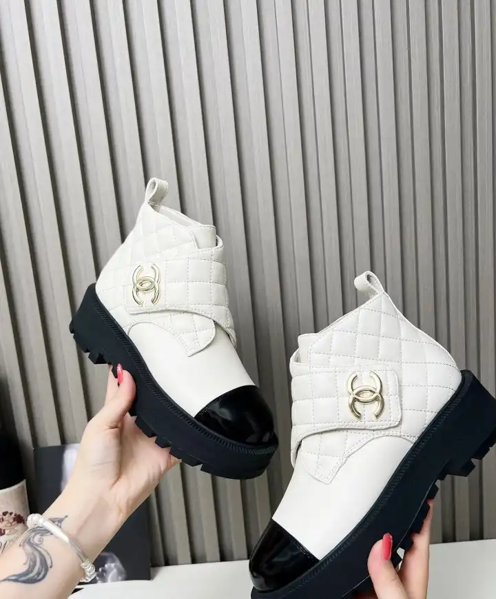 hype Chanel Boots