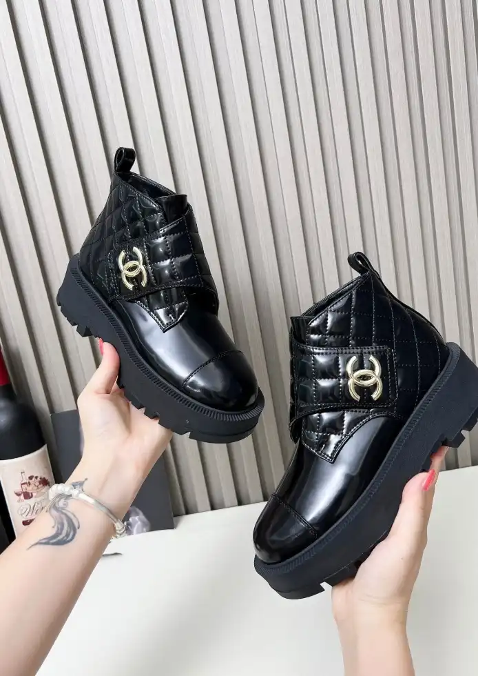 hype Chanel Boots