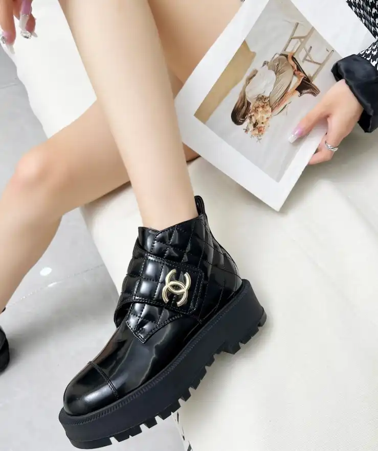 hype Chanel Boots