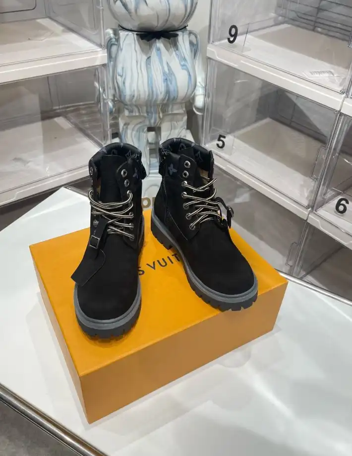 hype LV Boots