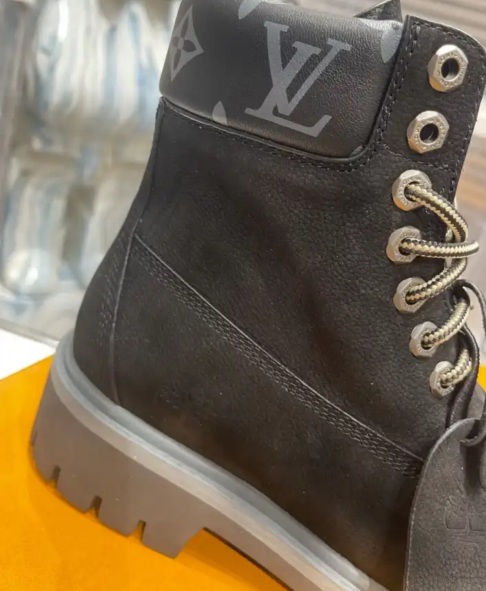 hype LV Boots