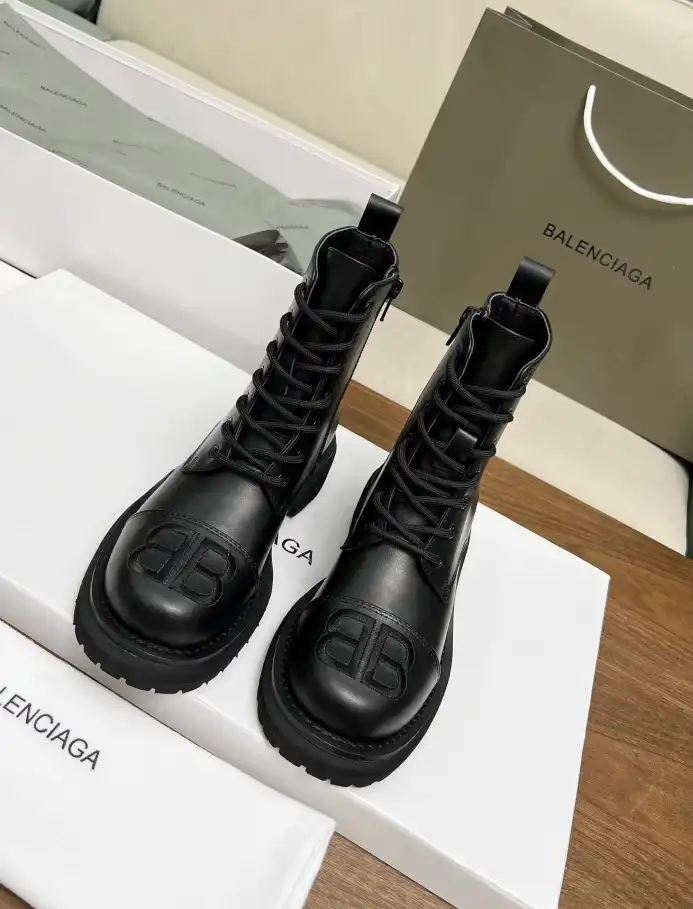 hype Balenciaga Boots