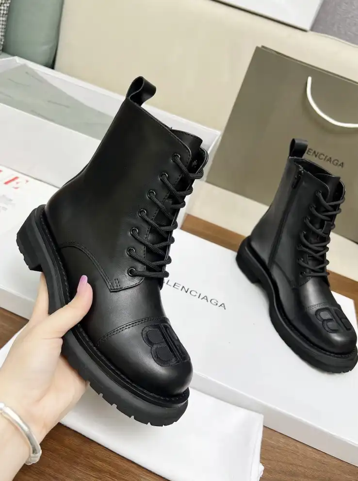 hype Balenciaga Boots