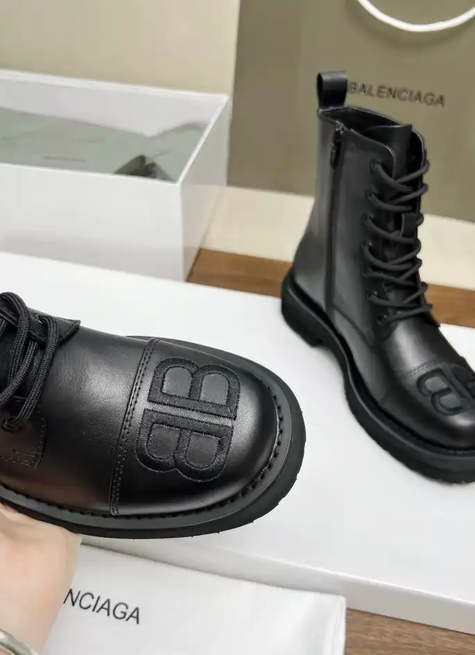 hype Balenciaga Boots