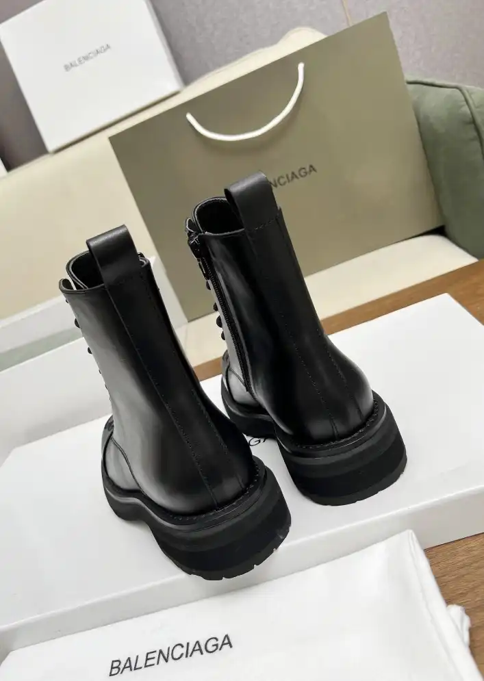 hype Balenciaga Boots