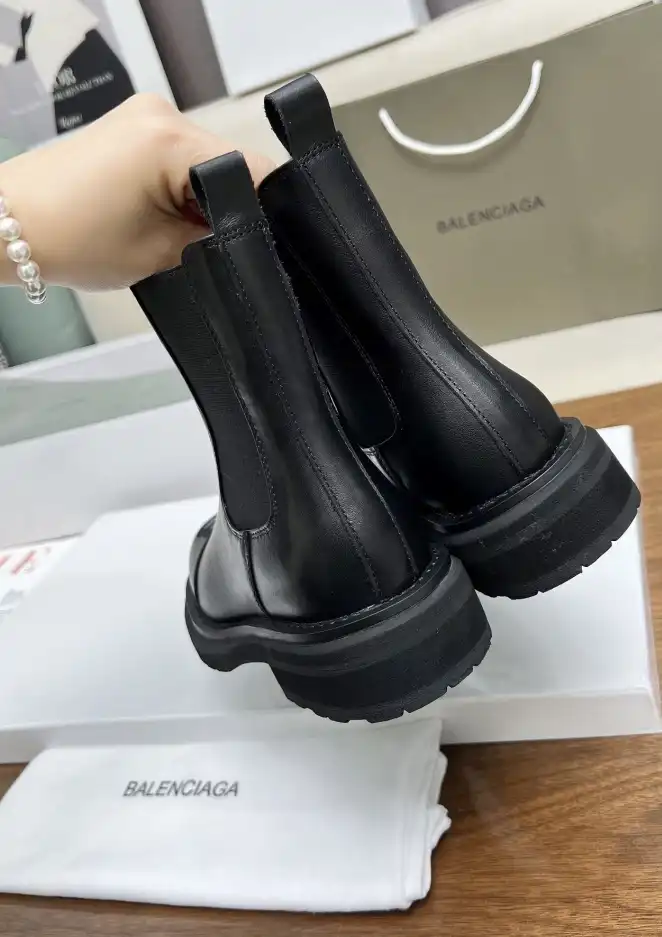 hype Balenciaga Boots