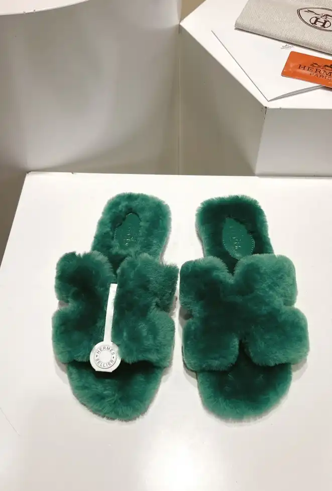 hype Hermes Slippers