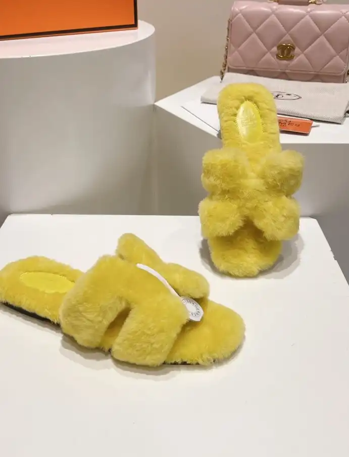 hype Hermes Slippers