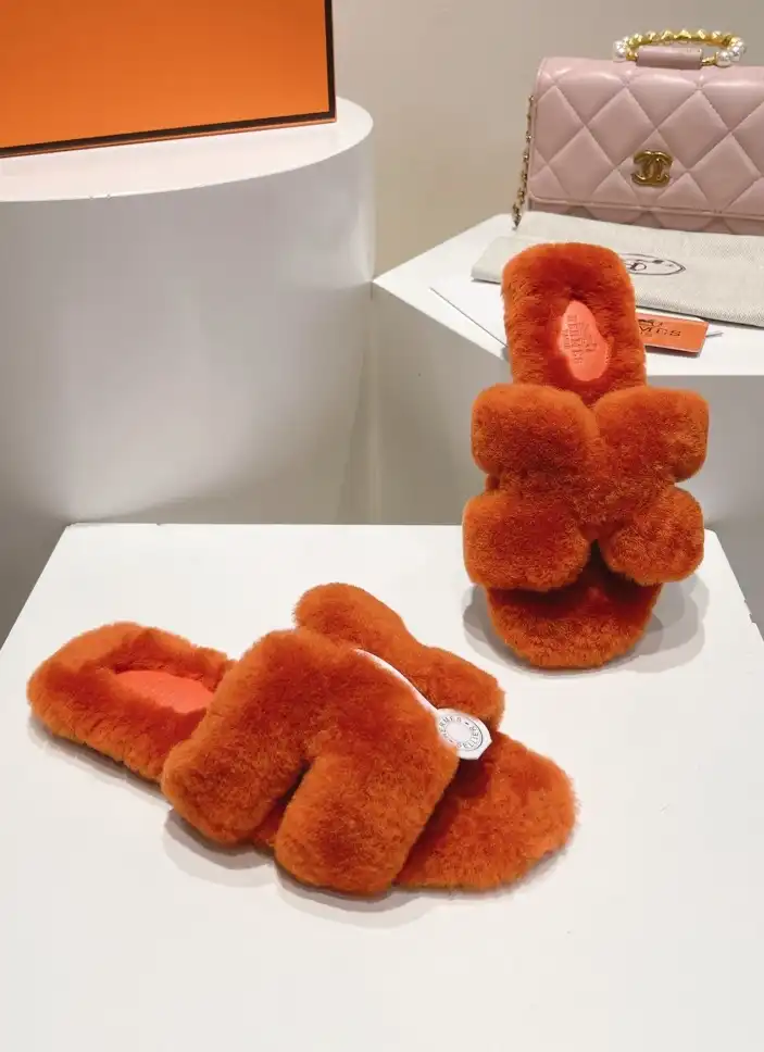 hype Hermes Slippers