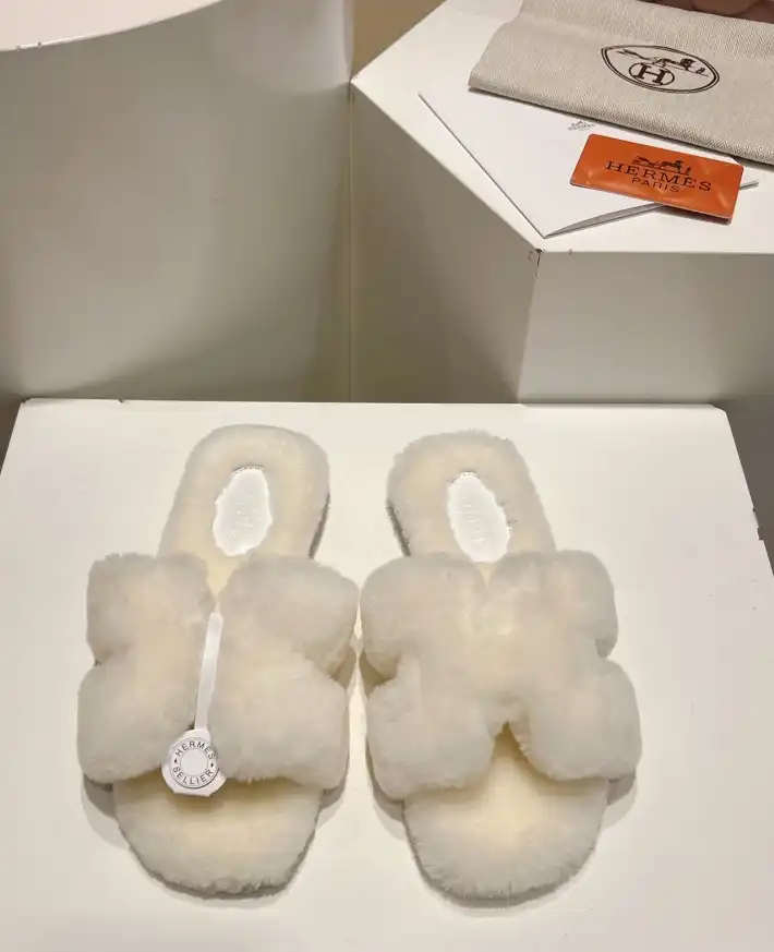 hype Hermes Slippers