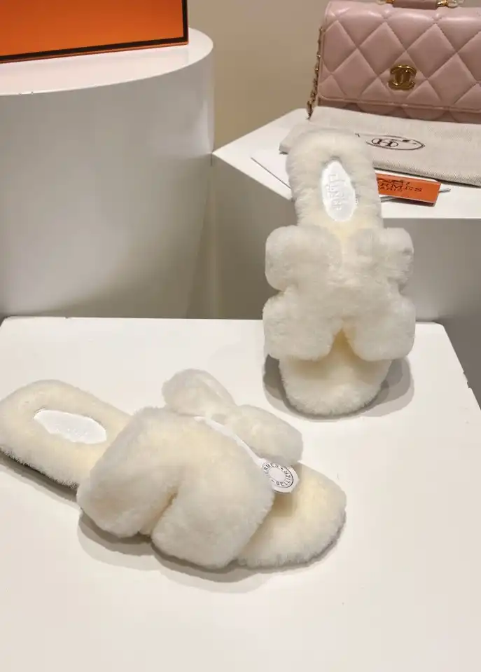 hype Hermes Slippers