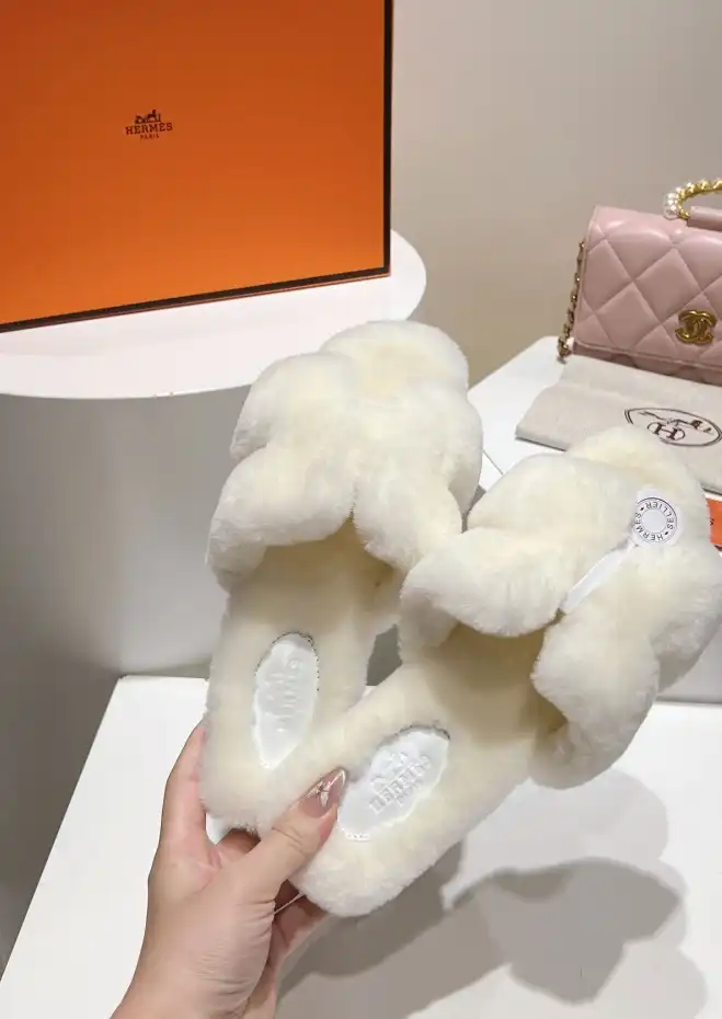 hype Hermes Slippers