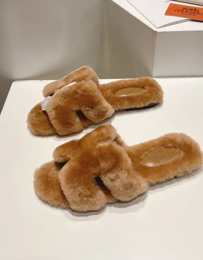 hype Hermes Slippers