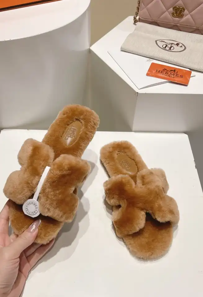 hype Hermes Slippers