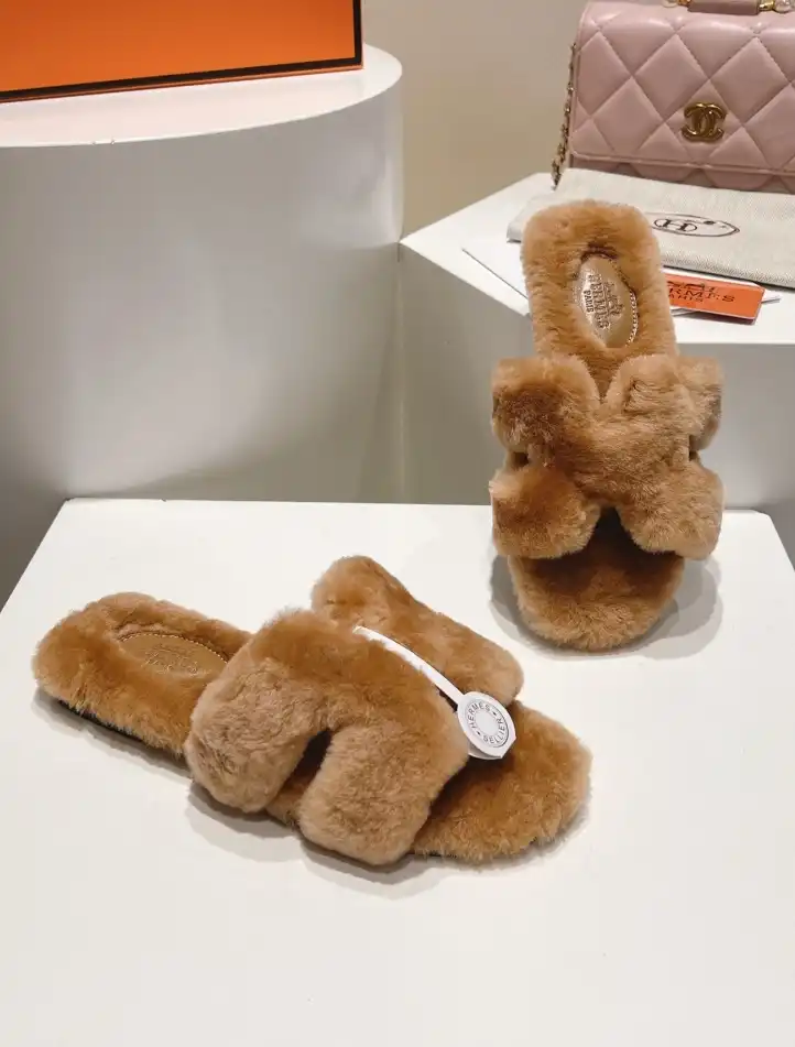 hype Hermes Slippers