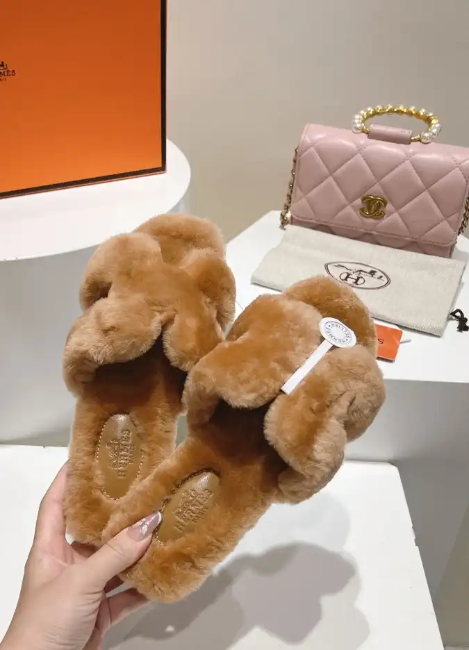 hype Hermes Slippers