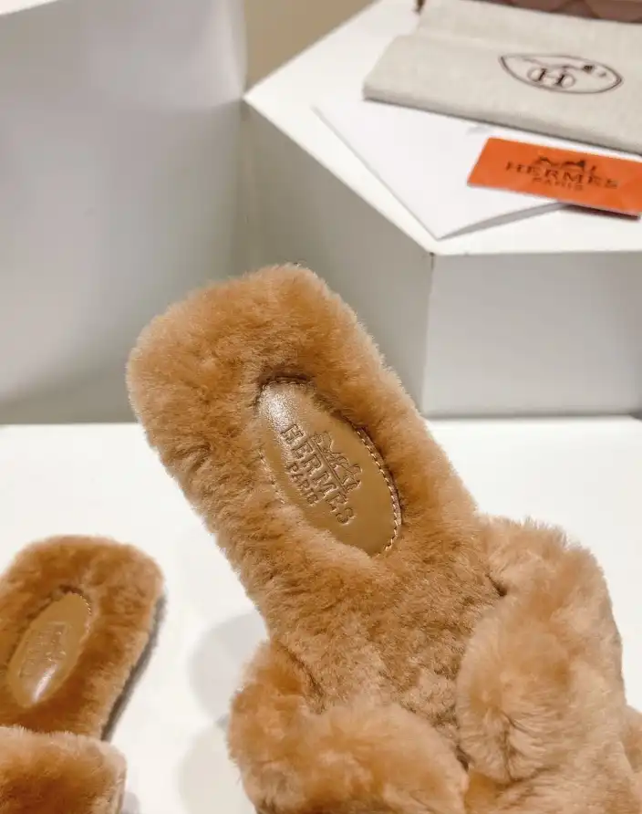 hype Hermes Slippers