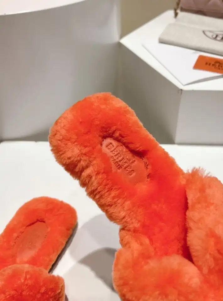 hype Hermes Slippers