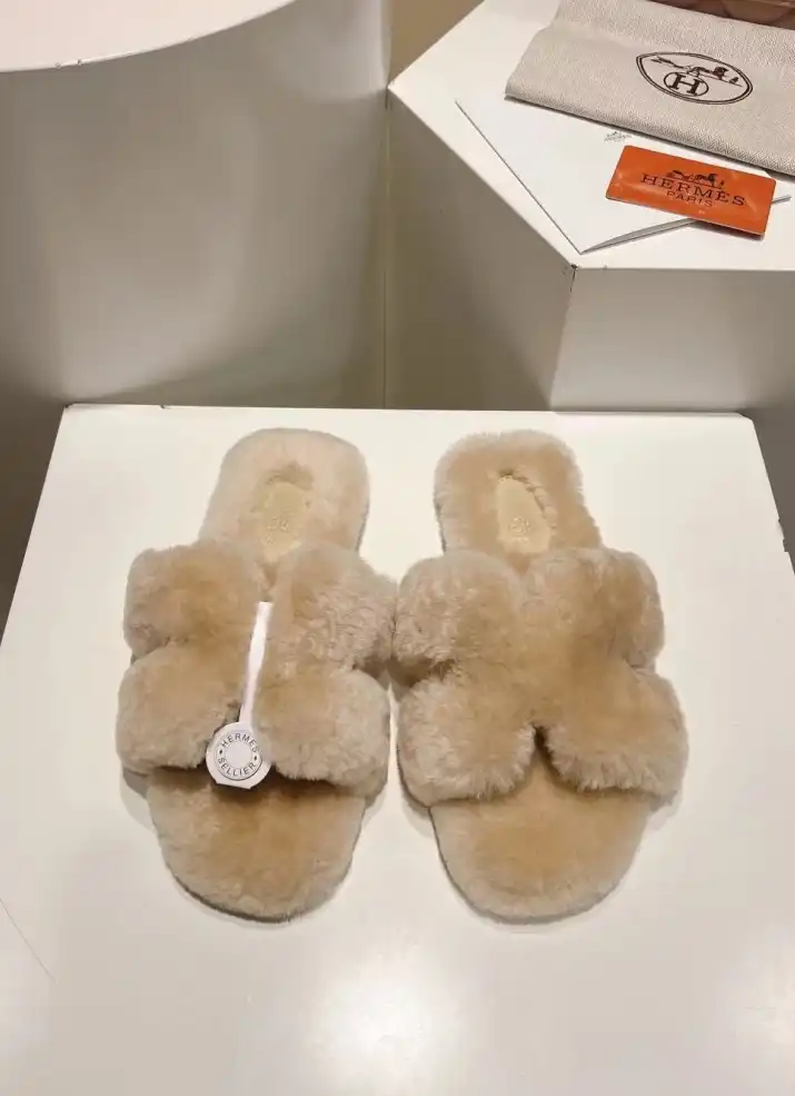 hype Hermes Slippers