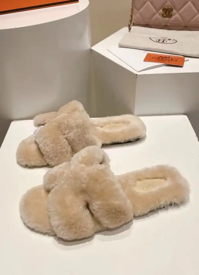 hype Hermes Slippers